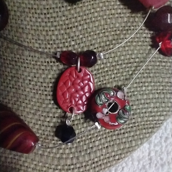 Chicos black red silvertone wire necklace - Picture 5 of 5